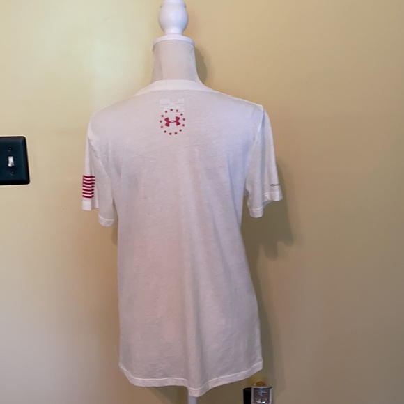 Under Armour t-shirt - Picture 7 of 9
